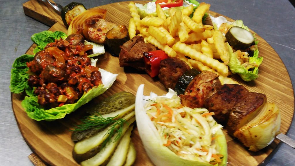 Ouzorexi grill fleisch griechenland